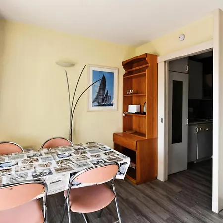 Apartment Parc - Maeva - 2 Pieces 6 Personnes Confort Mae-5114 Hyeres